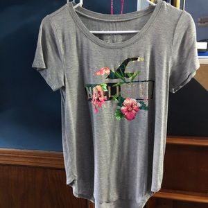 Hollister Graphic Tee